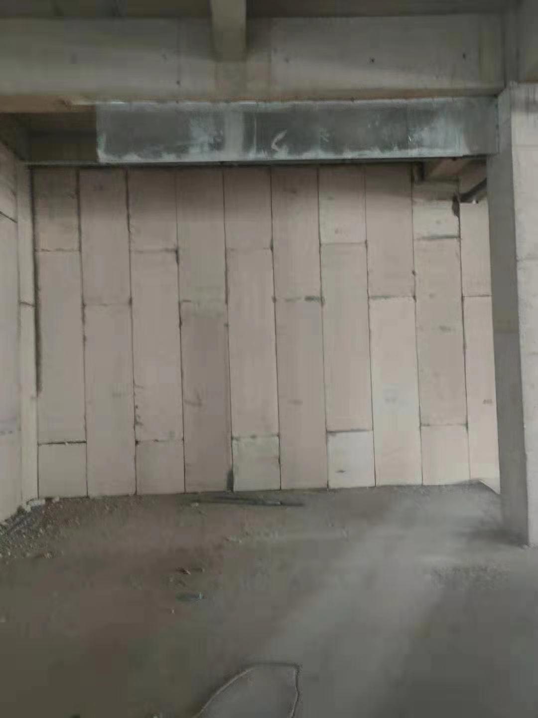 輕質(zhì)隔墻板 輕質(zhì)隔墻板